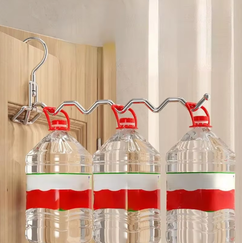 cintre métallique inox pliant de porte ouvert