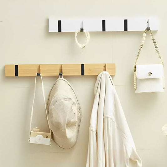 deux porte manteau bois cinq crochets blanc bois clair