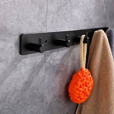 porte manteau mural noir quatre crochets
